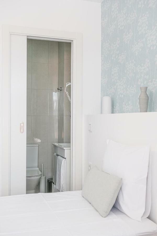 4u Suites&guesthouse Vii Airport Maison d'hôtes
