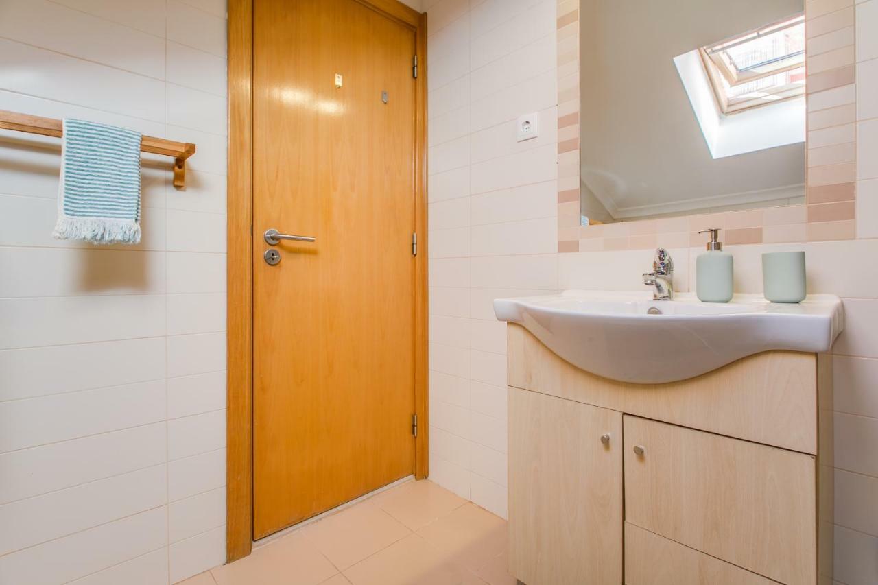 Gem I - Trendy Santos District Appartement Lisboa