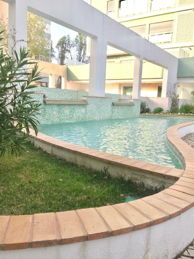 With Private Terrace & Car Garage Appartement