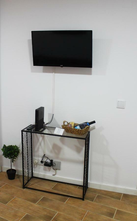 * 5 Star In Historic District * Walk 2 Alfama! * Lisbon
