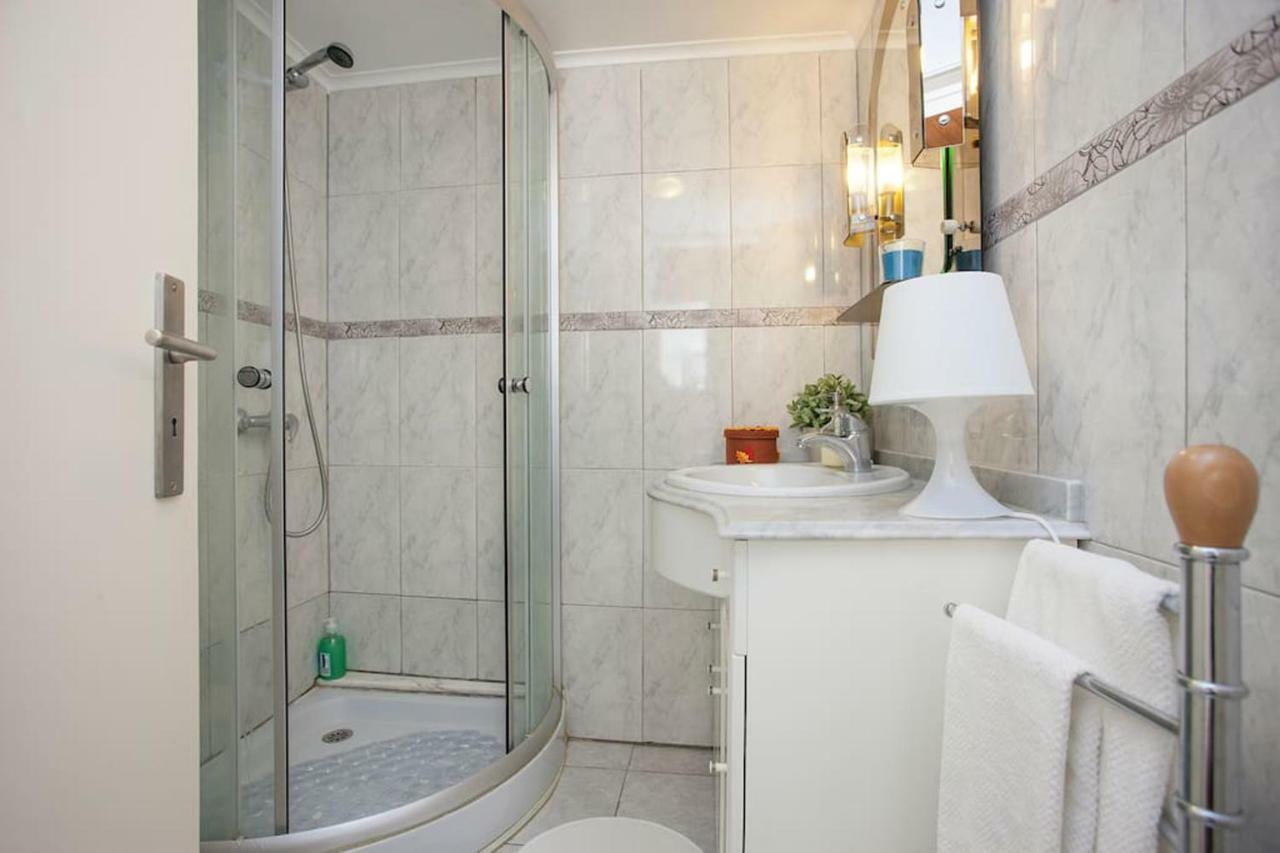 Alfama Bubble Appartement *