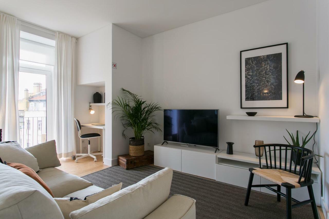 Altido Elegant Deluxe Apartment&altido Luxurious 3-bedroom Apt With Terrace In Intendente Appartement Lissabon