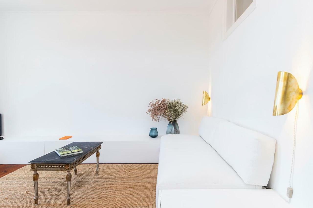 With Great Views And Aircon * Lissabon