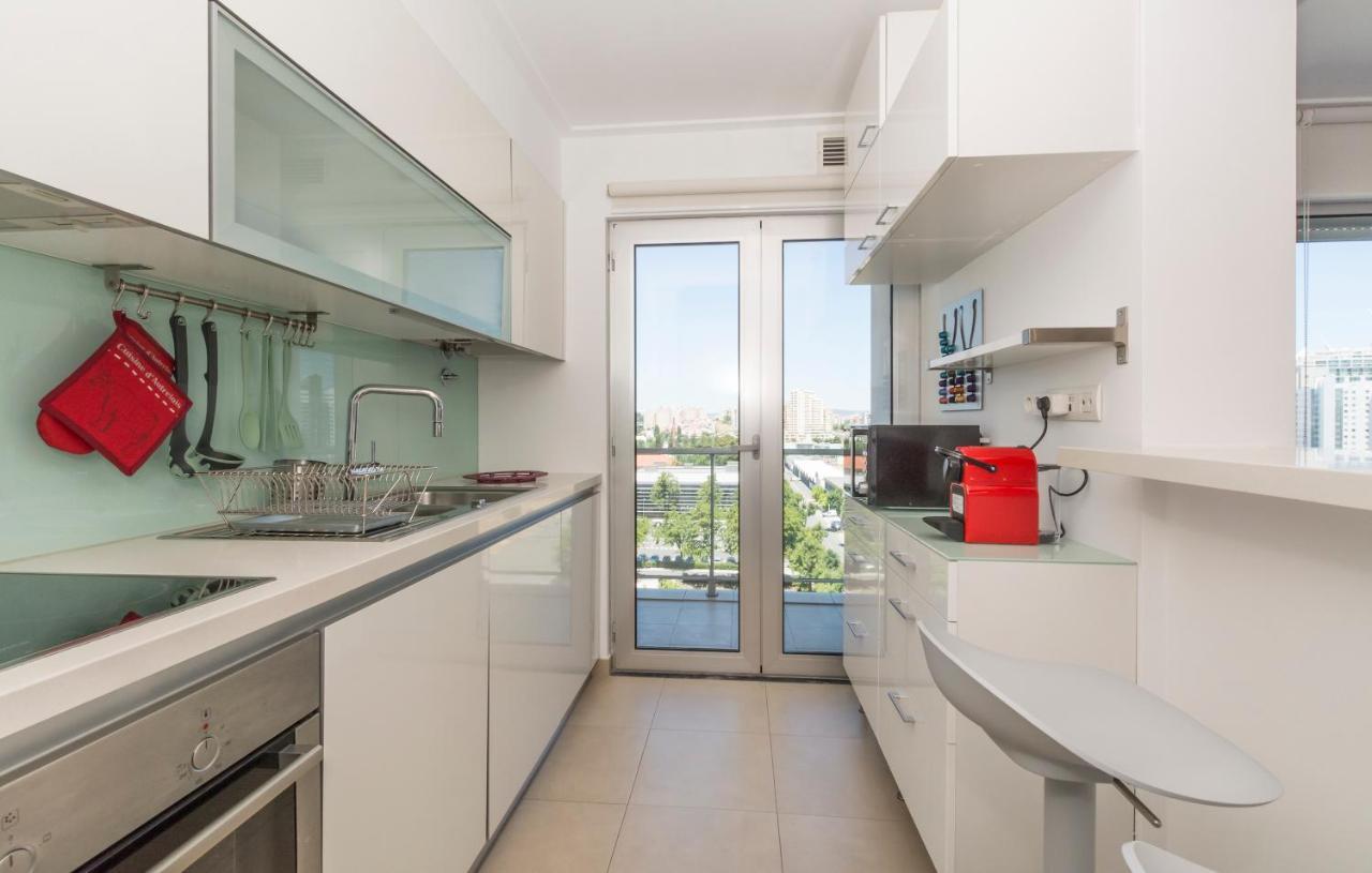 Metrocity One Bedroom - A/c & Swimming Pool Appartement Lisboa