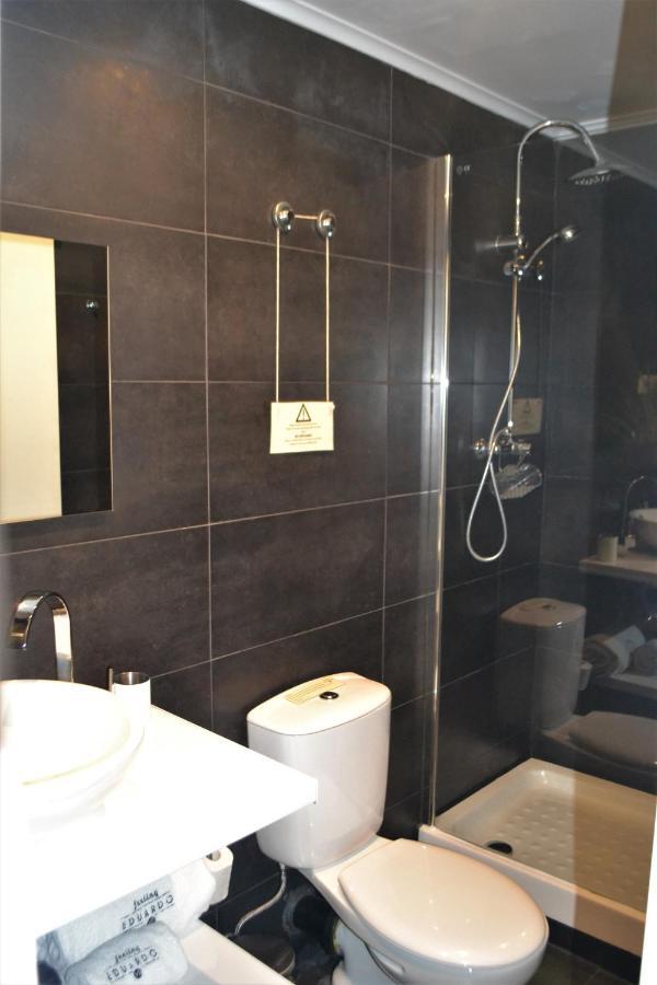 Feeling Eduardo Vii Bed & Breakfast Lisbon