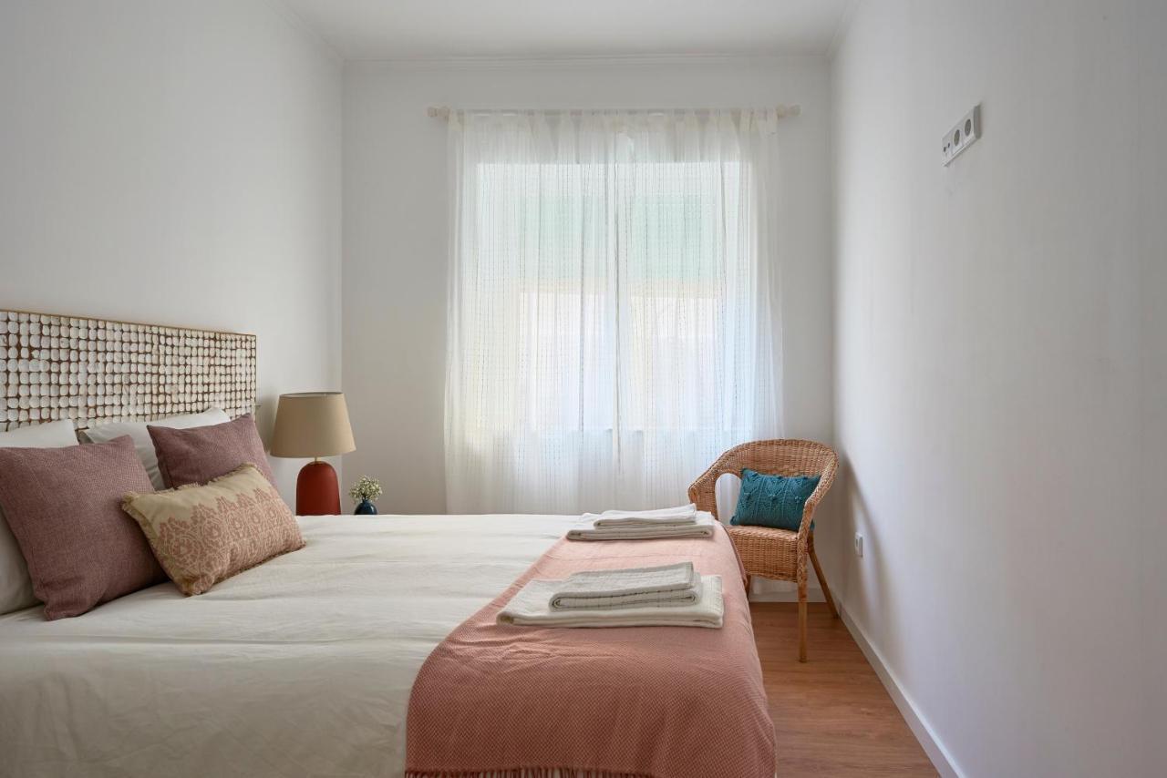 Belém Light Filled With Patio, By Timecooler Appartement