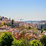 GuestReady - Modern loft at Graça