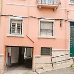 Lisbon Apartment Near Marques Pombal Square