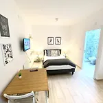 House Of Comfort Studio Apartment In City Center Or Lisbon F