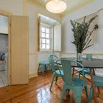 Condessa Dolls House III By Lisbon Heart