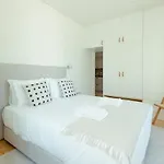 Trindade 19 Apartments - 1C Fernao Pires