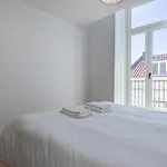 Glamorous 3Bdr Apartment In City Center By Lovelystay