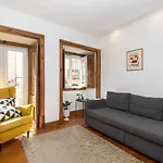 Typical Portuguese Apartment in São Bento