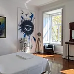 Lost Lisbon :: Cais House