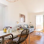 Lisbon Five Stars Apartments Combro 77