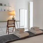 Alfama Modern Flats By Lovelystay