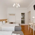 Home Out Rooms & Apartments