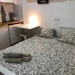 City Center Charm - Lisbon Studio