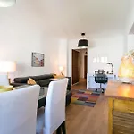 Apartamento Central E Confortavel Junto Ao Bairro Da Graca