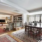 Elegant Flat