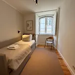 C1 Remodeld Beautiful Charming 2Br Apartment - Bairro Alto