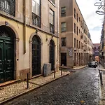 Whome Elegant Stay In Lisbon\'S Historic Bairro Alto