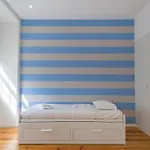 100 A - Central Lisbon Flat By Pink St.