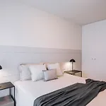 Oliveira - 1 Bedroom, Parking In Parque Das Nacoes