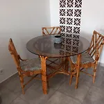 Alvito Guest House - Comfortable Room With Private Bathroom