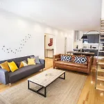 Lovelystay - Cais Apartment River View