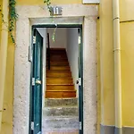Lovelystay - Turquoise River View I