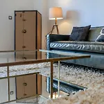 Lisbon White Cozy Apartment