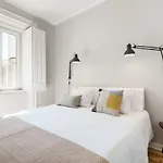 Charming Apartment Rua Da Rosa 33