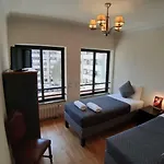 Sweet Room With Bathroom In Lisbon