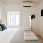 Feels Like Home Anjos Lovely Apartment