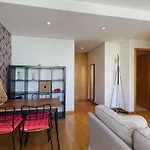 Riverside Luxury Apartment Expo Near The Airport