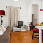 Downtown Augusta Apartment