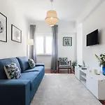 Flh Graca Charming Flat With Balcony