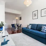 Flh Graca Charming Flat With Balcony