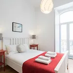 FLH Graça Spacious Flat