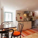 Feels Like Home Alfama Romantic Flat