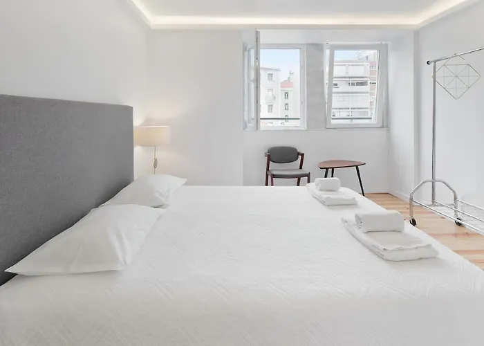 Room With Private Bathroom -Alcantara