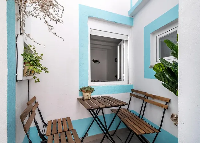 Urban & Trendy Duplex Close To Lx Factory By Trip2Portugal