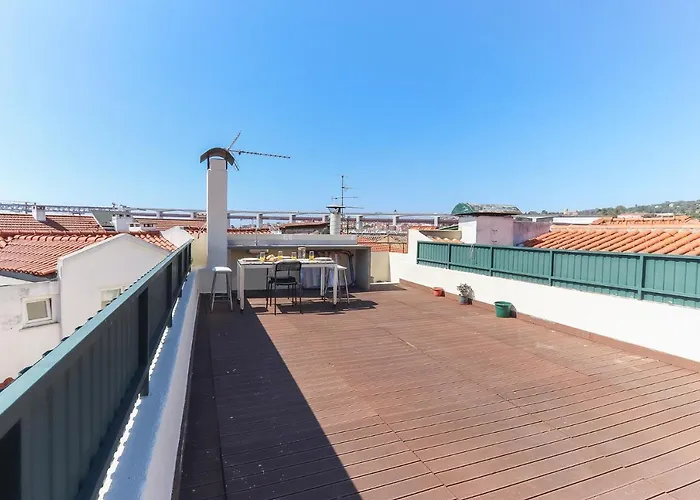Alcantara Terrace By Homing