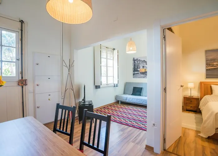 Traditional Vila Gomes - Lisbon\'S Oasis