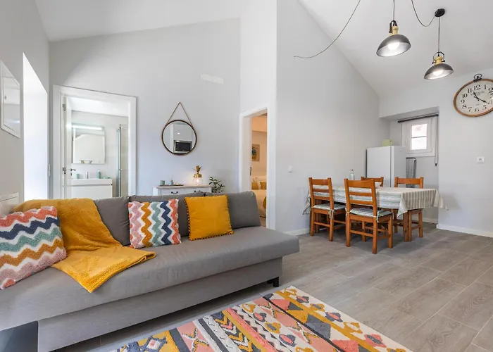 Belem Unique 1Bdr House By Lovelystay