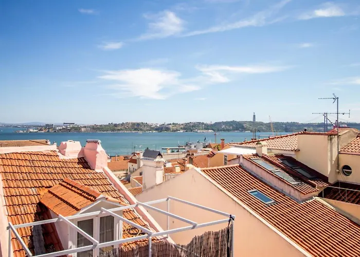 2Br Terrace With Tagus View - Air-Conditioned | By Airnest