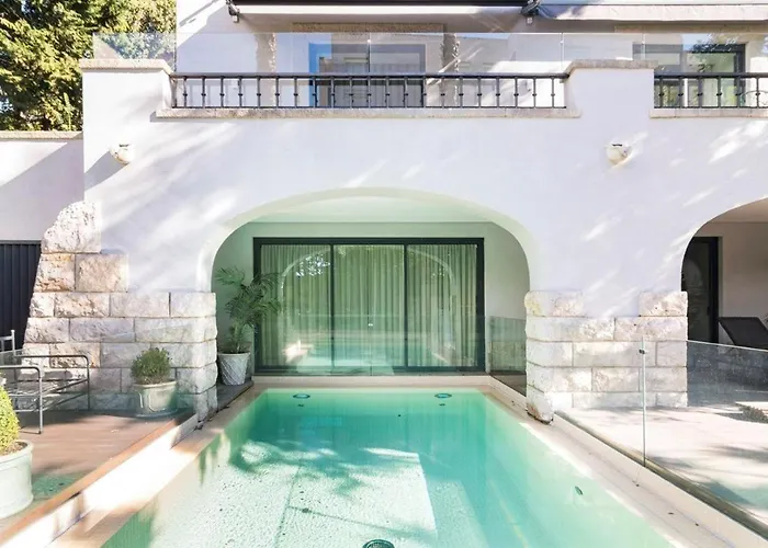 Duque House - Private Luxury