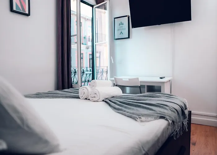 Alameda Guest House Rooms