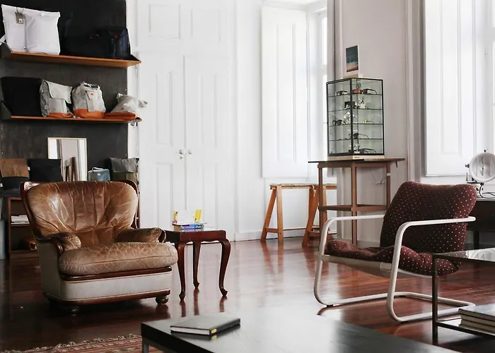 Lost Lisbon :: Cais House